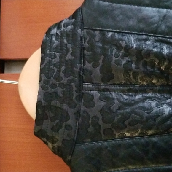 SOLD!!! Chanel Lamb leather &viscose CC logo  Jacket - Picture 11 of 15